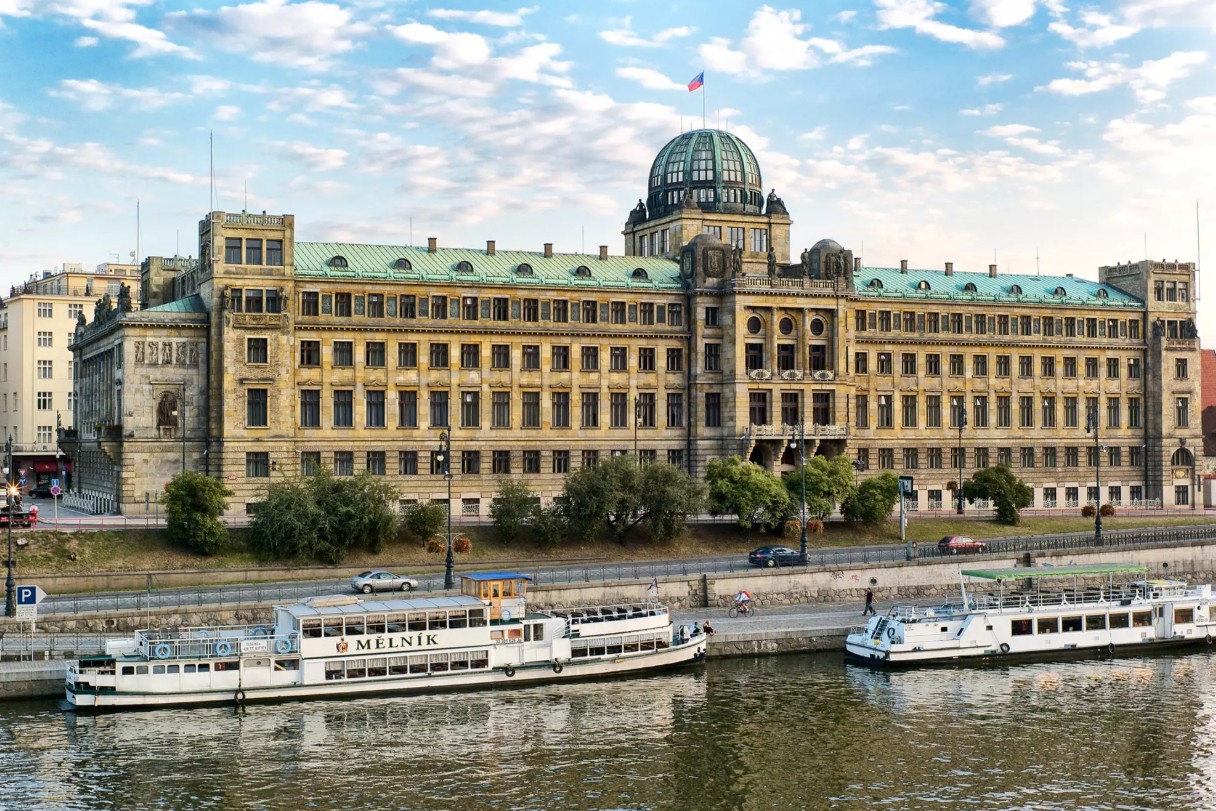 Budova ministerstva obchodu a průmyslu